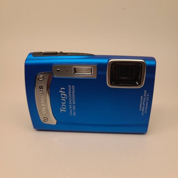 Olympus Tough TG-320 14.0MP Shockproof/Waterproof Blue Digital Camera - Picture 7 of 10